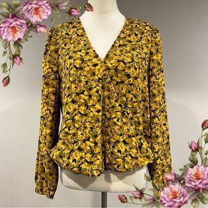 A new Day Floral Yellow‎ long sleeve blouse Top size medium